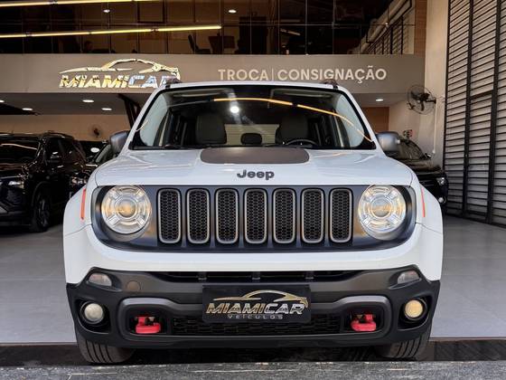 JEEP RENEGADE 2.0 16V TURBO DIESEL TRAILHAWK 4P 4X4 AUTOMÁTICO JEEP RENEGADE 2.0 16V TURBO DIESEL TRAILHAWK 4P 4X4 AUTOMÁTICO